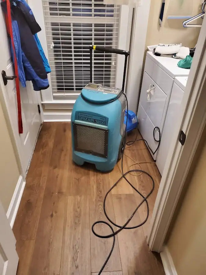 Commercial dehumidifier deployed for Crawl Space Restoration in South Bend